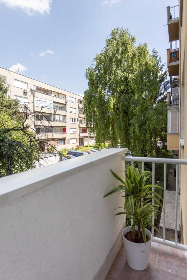2Bdr Apartment With Balcony Near Maksimir Zagreb Exterior photo