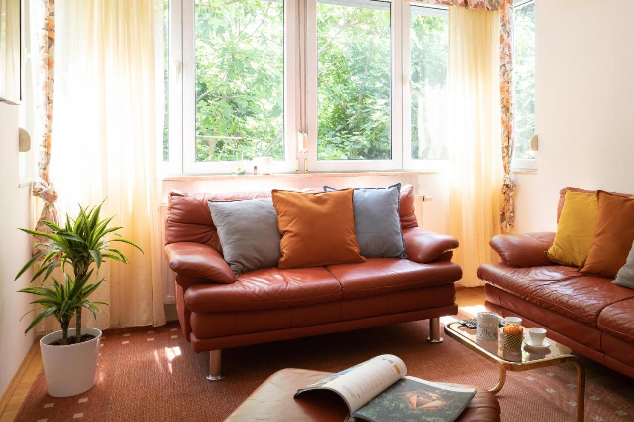 2Bdr Apartment With Balcony Near Maksimir Zagreb Exterior photo